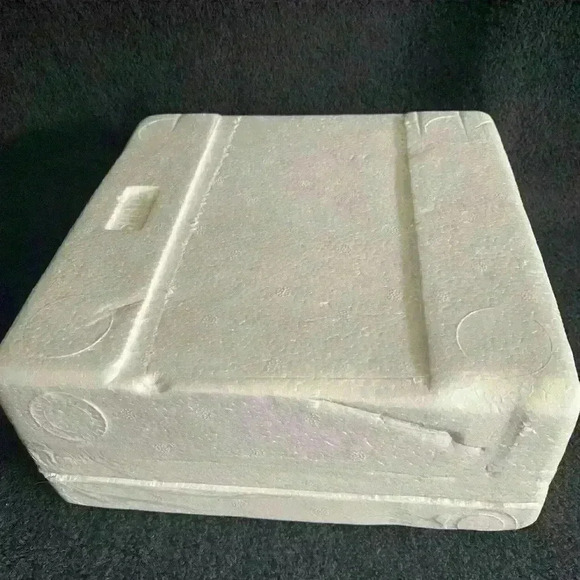 Disney Bradford Exchange Tigger 3-D Plate - Picture 2 of 6